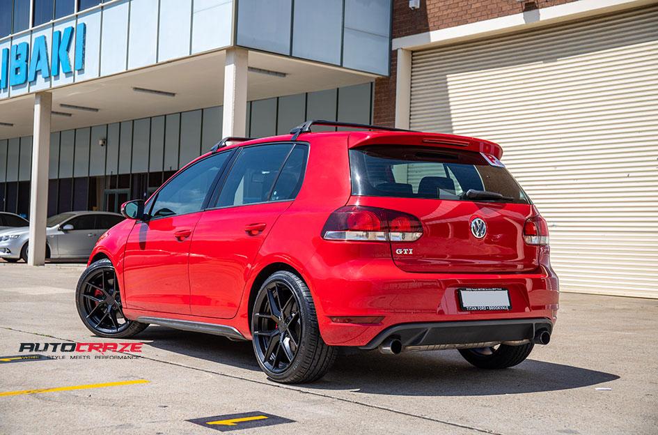 VOLKSWAGEN GOLF FLG MATTE BLACK